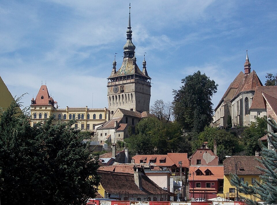 The Ultimate 7-Day Road Trip Itinerary Through Transylvania