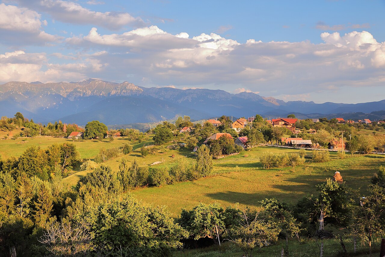 Măgura village beneath the Piatra Craiului mountains in Brașov County