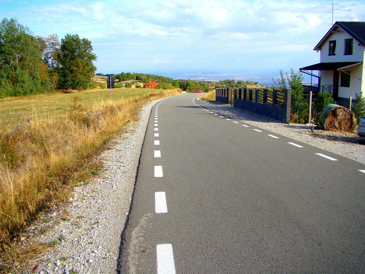TransApuseana road and surrounding landscape in Alba County